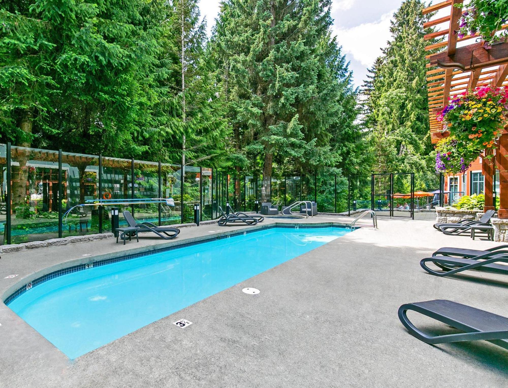Alpenglow Lodge Family & Work Retreat By Mva Whistler Kültér fotó